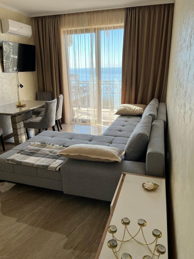 Luxury Penthouse Apartments At Valencia Gardens Burgas Bagian luar foto