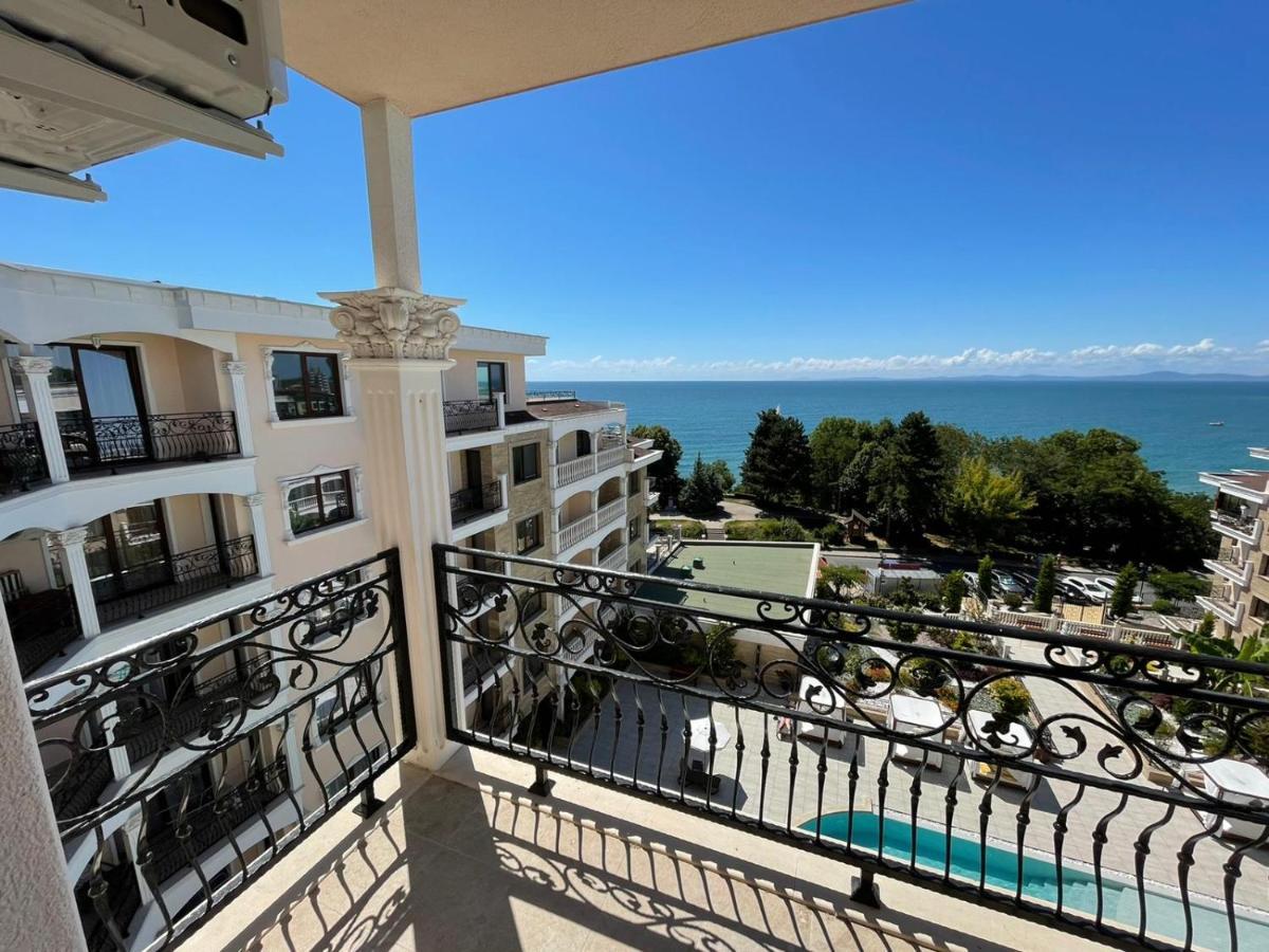 Luxury Penthouse Apartments At Valencia Gardens Burgas Bagian luar foto