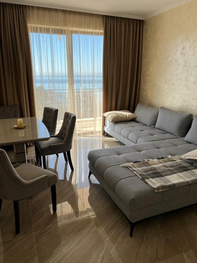 Luxury Penthouse Apartments At Valencia Gardens Burgas Bagian luar foto