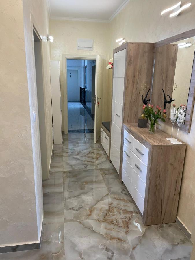Luxury Penthouse Apartments At Valencia Gardens Burgas Bagian luar foto